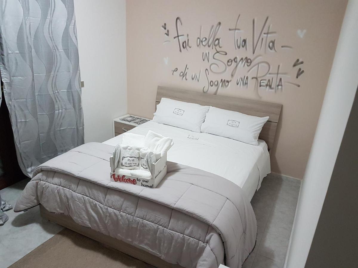 B&B La Dolce Notte ซานตา มาเรีย คาปัว เวเตเร ภายนอก รูปภาพ